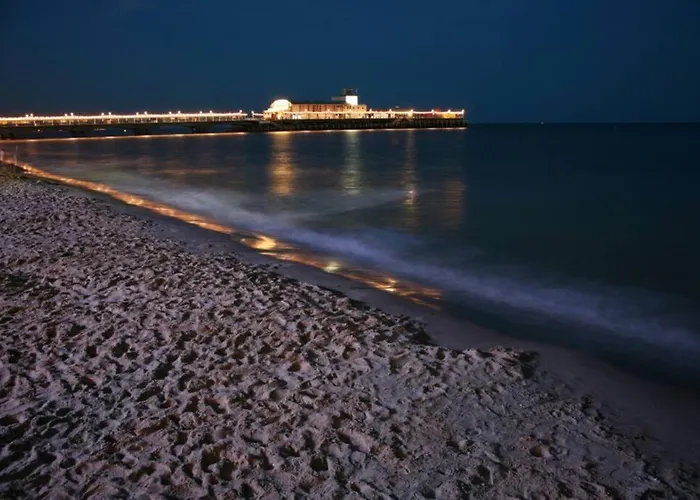 Bournecoast: Walk To Town Centre & Beaches -Fm1703